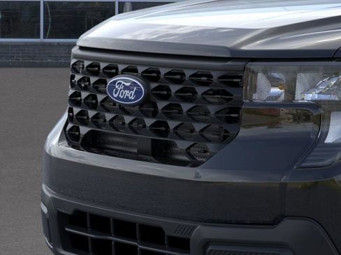 New 2025 Ford Maverick XL w/ Equipment Group 101A image 18