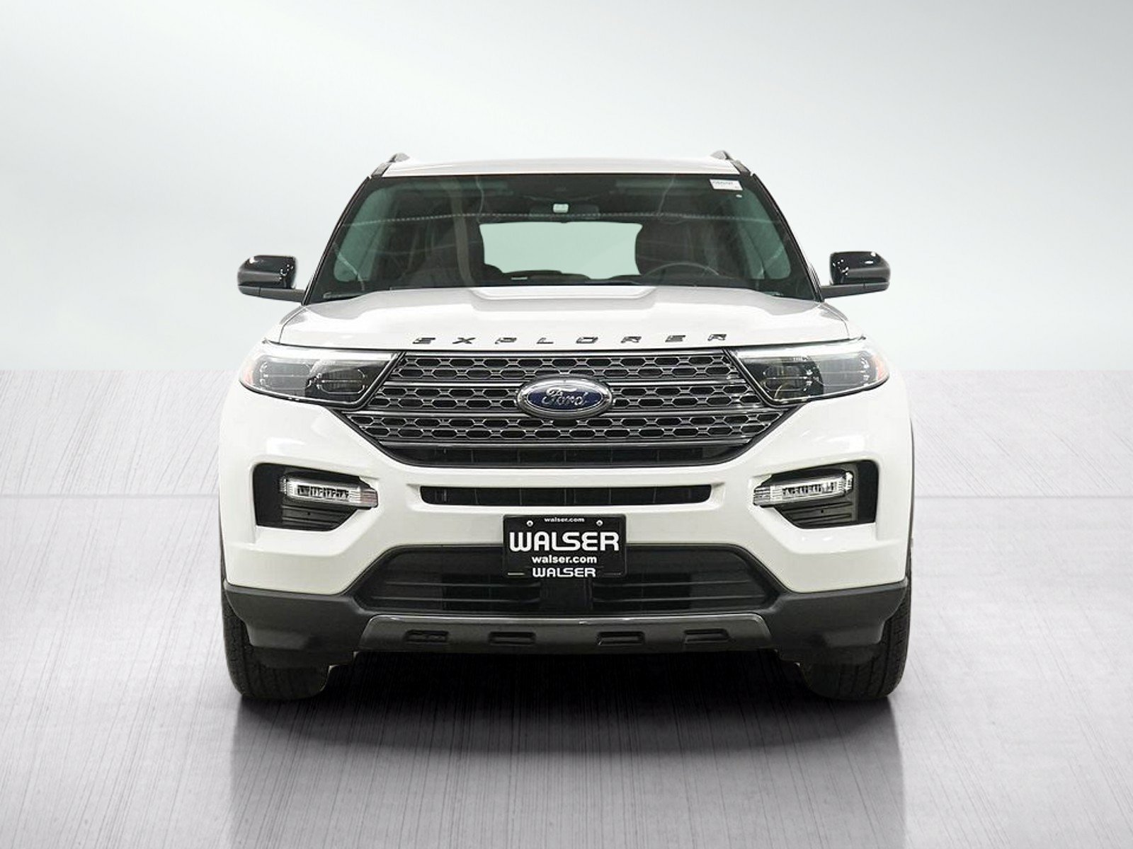 Used 2022 Ford Explorer XLT w/ Equipment Group 202A AWD/4WD image 8