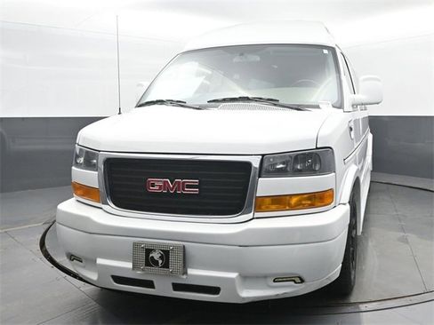 Used 2022 GMC Savana 2500 Explorer Conversion Van image 1