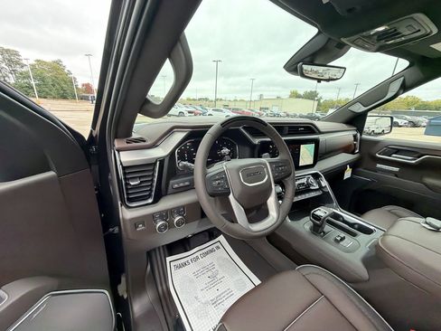 New 2026 GMC Sierra 1500 Denali w/ Technology Package image 10