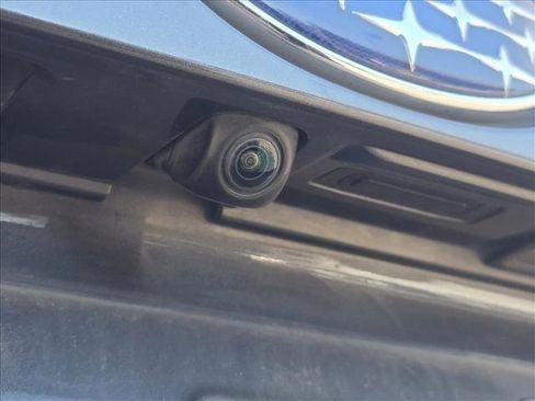 Used 2021 Subaru Crosstrek 2.0i Premium w/ Moonroof Package image 12