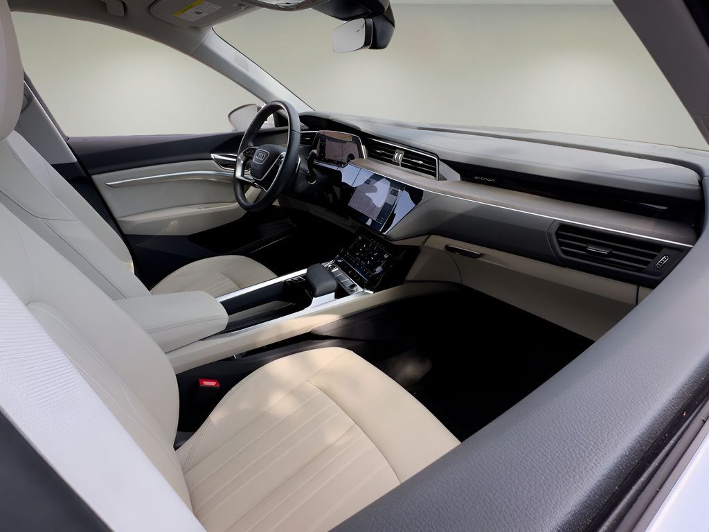 Used 2024 Audi Q8 e-tron Premium Plus w/ Premium Plus Package AWD/4WD image 21