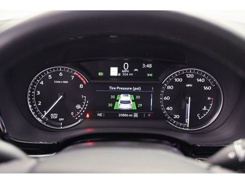 Used 2025 Cadillac XT6 Premium Luxury image 12