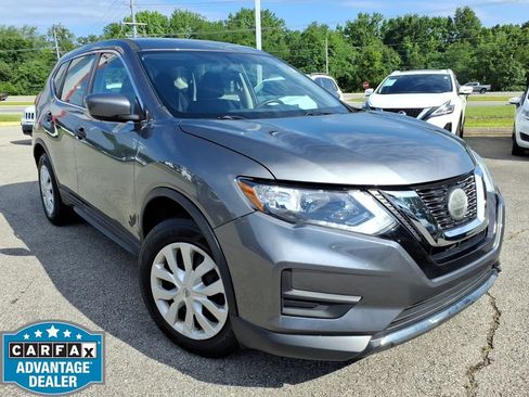 Used 2018 Nissan Rogue S FWD image 1