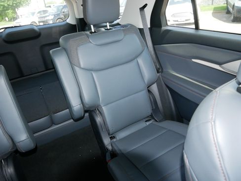 Used 2026 Ford Explorer Active w/ Active Comfort Package AWD/4WD image 14