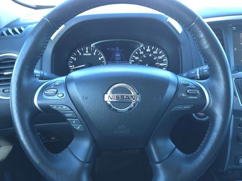Used 2020 Nissan Pathfinder SL AWD/4WD image 27