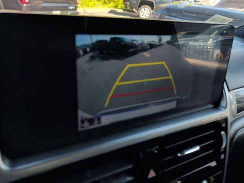 Used 2023 Lexus GX 460 Premium image 22