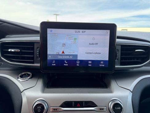 Used 2021 Ford Explorer XLT w/ Equipment Group 202A image 21