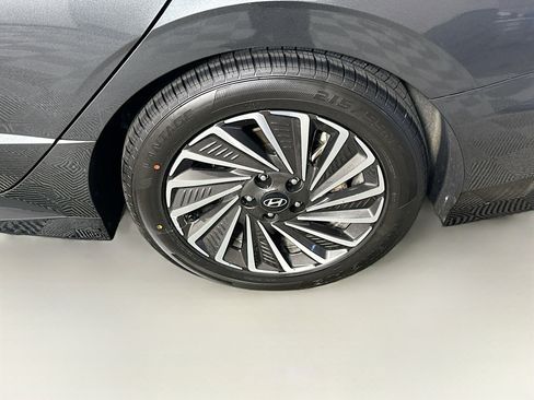 Used 2025 Hyundai Sonata SEL image 11