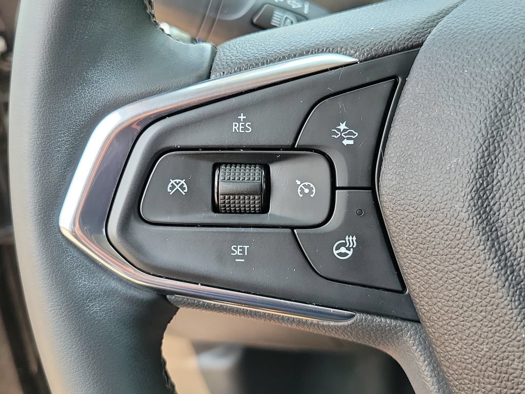 Used 2024 Chevrolet Trax LT w/ Driver Confidence Package FWD image 20