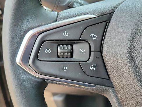 Used 2024 Chevrolet Trax LT w/ Driver Confidence Package FWD image 20