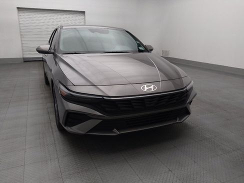 Used 2024 Hyundai Elantra SEL FWD image 14