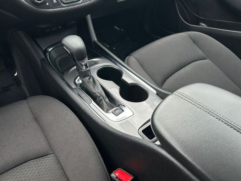Used 2023 Chevrolet Malibu LT FWD image 18