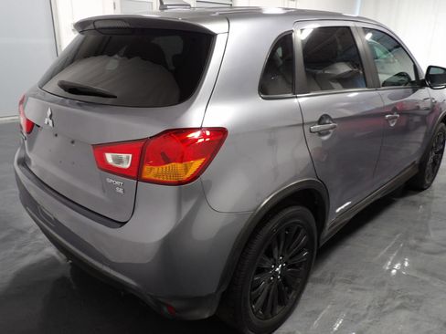 Used 2017 Mitsubishi Outlander Sport SE image 5