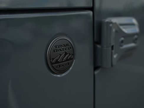 New 2026 Jeep Wrangler Unlimited Sahara AWD/4WD image 37