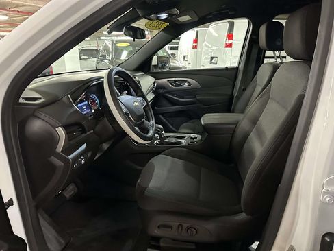 Used 2023 Chevrolet Traverse LT AWD/4WD image 14