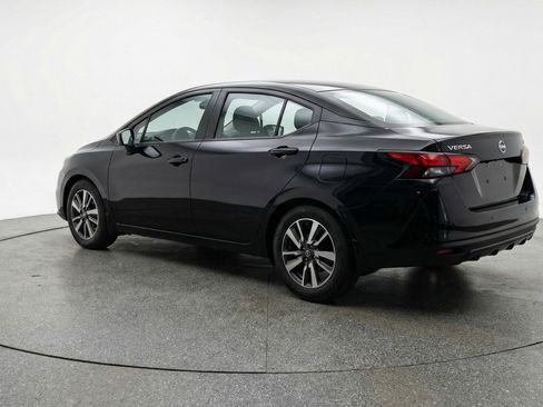 Used 2025 Nissan Versa SV image 6