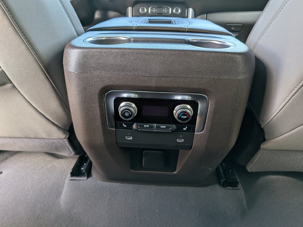 Used 2023 GMC Yukon SLT w/ SLT Premium Package RWD image 20