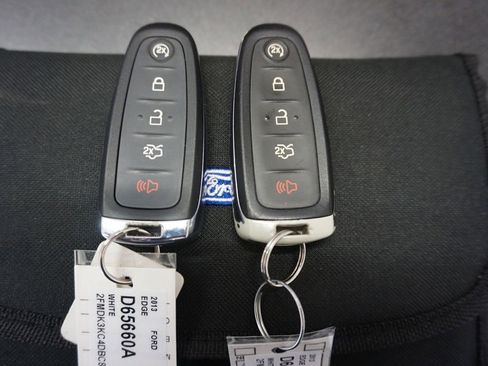 Used 2013 Ford Edge Limited image 17