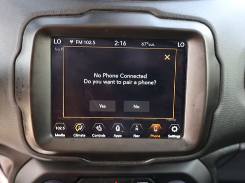 Used 2022 Jeep Renegade Latitude w/ Convenience Group AWD/4WD image 26