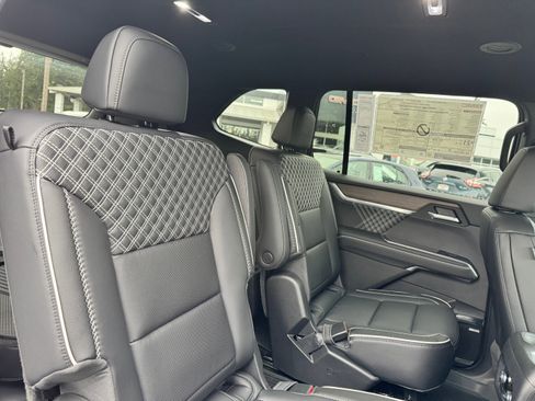 New 2026 GMC Acadia Denali w/ Super Cruise Package image 12