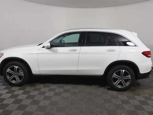 Used 2019 Mercedes-Benz GLC 300 image 2