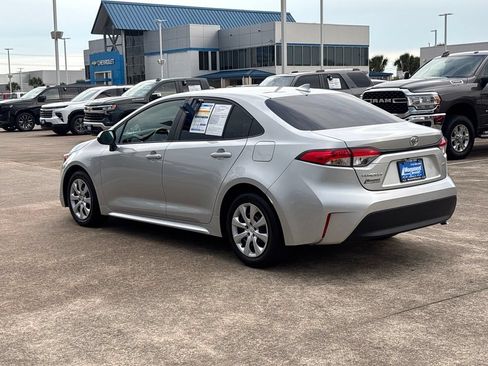 Used 2024 Toyota Corolla LE FWD image 13