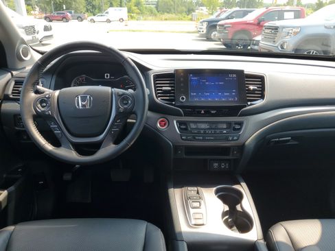 Certified 2023 Honda Ridgeline RTL image 13