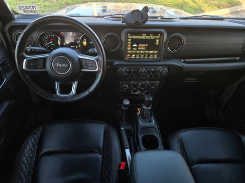 Used 2021 Jeep Wrangler Unlimited Sahara image 15