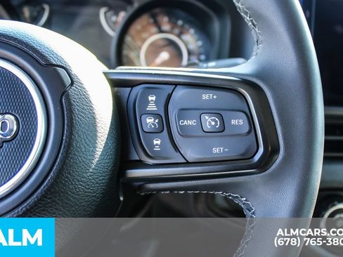 Used 2025 Jeep Wrangler Unlimited Sport AWD/4WD image 21