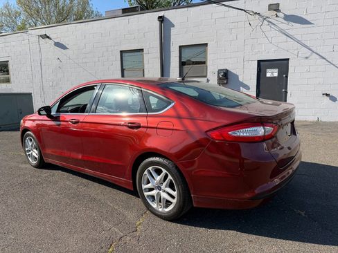 Used 2014 Ford Fusion SE FWD image 11