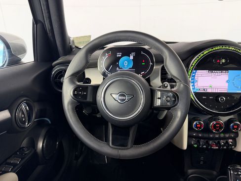 Used 2024 MINI Cooper S FWD image 31