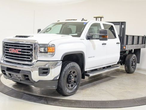 Used 2019 GMC Sierra 3500 Base w/ Sierra Convenience Package image 3
