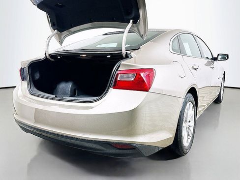 Used 2023 Chevrolet Malibu LT image 24