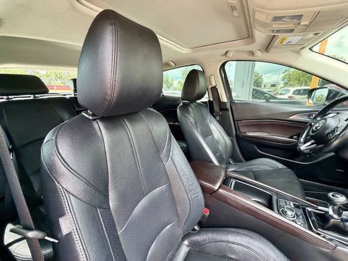 Used 2017 MAZDA MAZDA3 Grand Touring w/ Premium Equipment Package FWD image 24