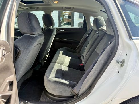 Used 2014 Chevrolet Impala LT w/ LT Sunroof Package image 18