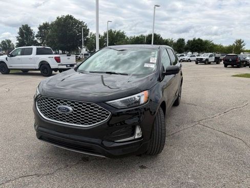Used 2024 Ford Edge SEL w/ Convenience Package AWD/4WD image 6