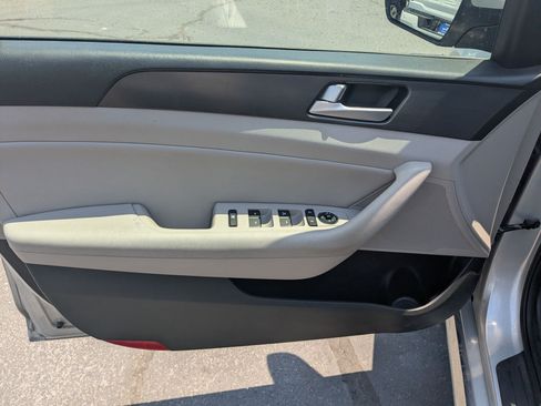 Used 2017 Hyundai Sonata Sport w/ Value Edition Package 02 FWD image 15