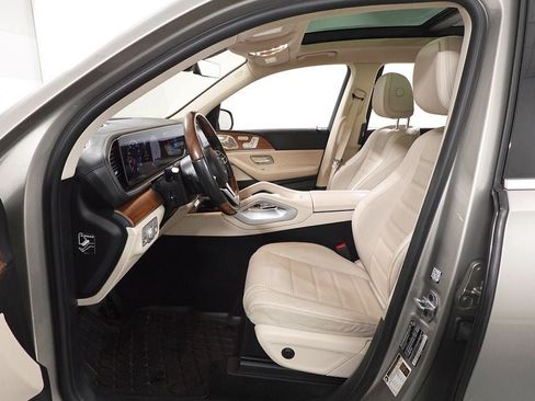 Used 2022 Mercedes-Benz GLS 450 4MATIC image 27
