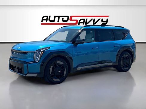 Used 2024 Kia EV9 GT-Line AWD/4WD image 3