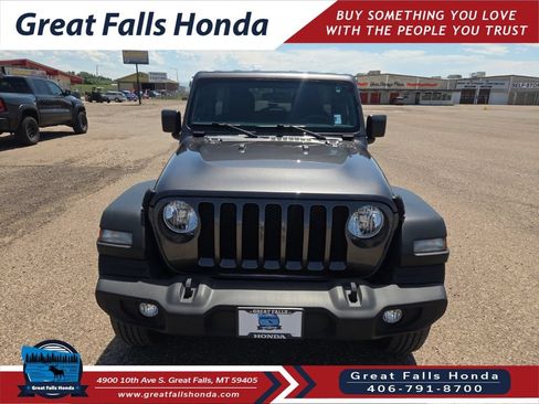 Used 2022 Jeep Wrangler Unlimited Sport AWD/4WD image 2