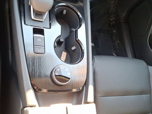 Used 2026 Nissan Rogue SV w/ SV Premium Package image 26