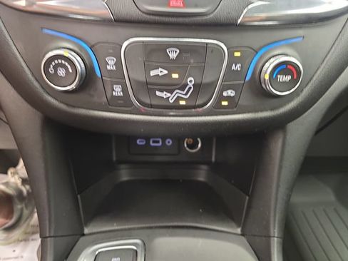 Used 2019 Chevrolet Equinox LT AWD/4WD image 23