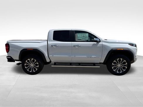 New 2026 GMC Canyon Denali AWD/4WD image 11