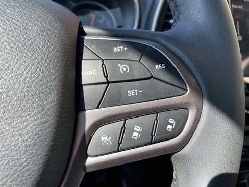 Certified 2022 Jeep Cherokee Limited image 11