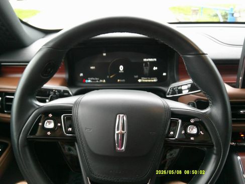 Used 2022 Lincoln Aviator Reserve w/ Class IV Trailer Tow Package AWD/4WD image 22