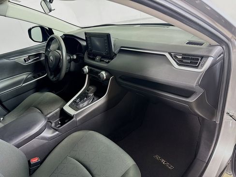 Certified 2022 Toyota RAV4 XLE AWD/4WD image 25