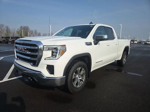 Used 2021 GMC Sierra 1500 SLE w/ X31 Off-Road Package AWD/4WD image 2