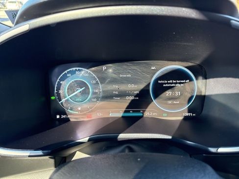 Used 2023 Hyundai Santa Fe Limited image 12