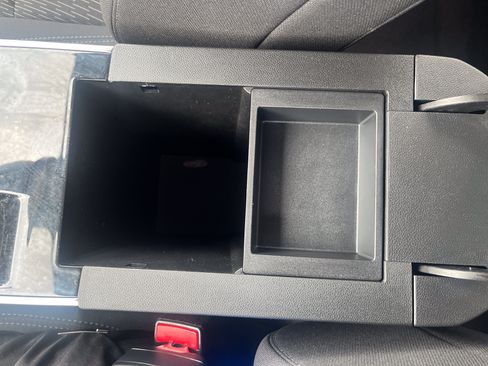 Used 2025 Chevrolet Equinox LT w/ Safety and Technology Package FWD image 29